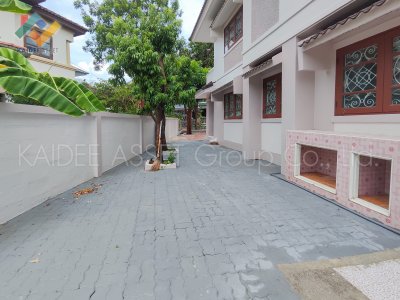หมู่บ้าน สวนดอกไม้ | บ้านเดี่ยว ซอย บรมราชชนนี 105 ตลิ่งชัน