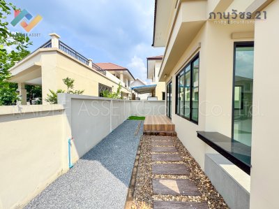 หมู่บ้าน ภานุวัชร 21 บ้านเดี่ยว รัตนาธิเบศร์ ท่าอิฐ ราชพฤกษ์