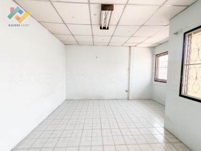 หมู่บ้าน รัตนาธิเบศร์ ทาวน์เฮ้าส์ ติด เซ็นทรัล เวสต์เกต หมู่บ้าน รัตนาธิเบศร์ ทาวน์เฮ้าส์ ติด เซ็นทรัล เวสต์เกต