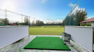 Driving Range.