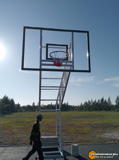 แป้นบาสเก็ตบอล