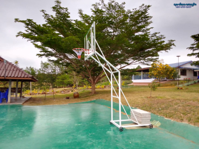 แป้นบาสเก็ตบอล