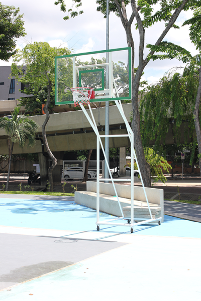 แป้นบาสเก็ตบอล