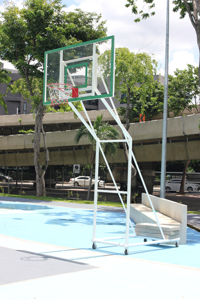 แป้นบาสเก็ตบอล