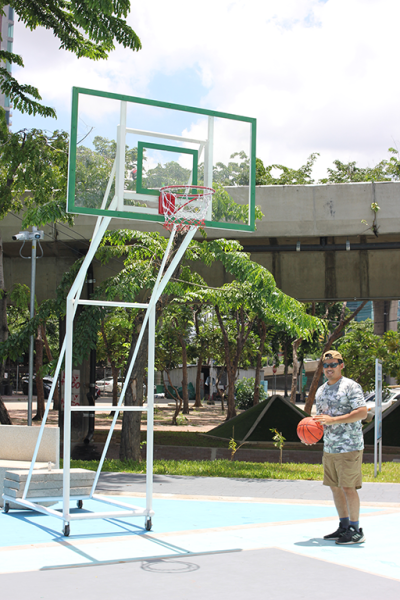 แป้นบาสเก็ตบอล