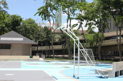 แป้นบาสเก็ตบอล