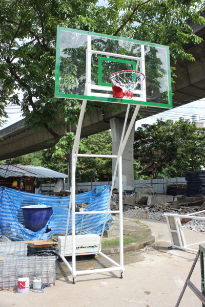 แป้นบาสเก็ตบอล