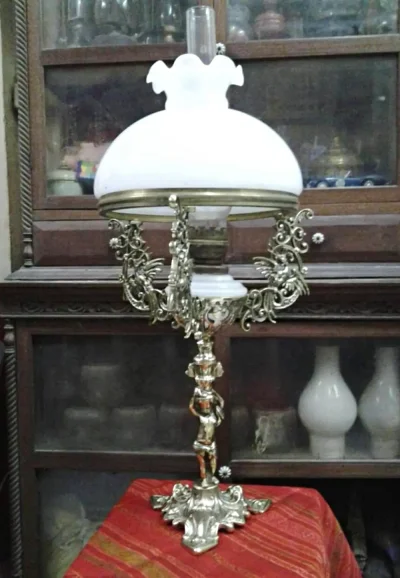 โคมไฟตั้งโต๊ะ