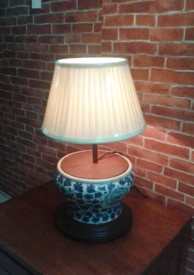 โคมไฟตั้งโต๊ะ