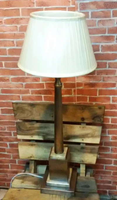 โคมไฟตั้งโต๊ะ