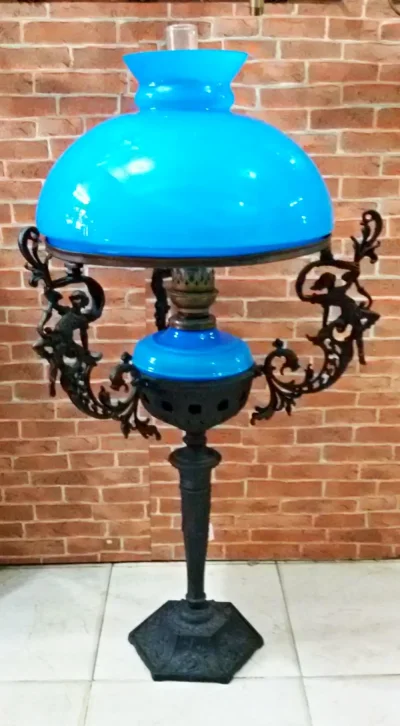 โคมไฟตั้งโต๊ะ