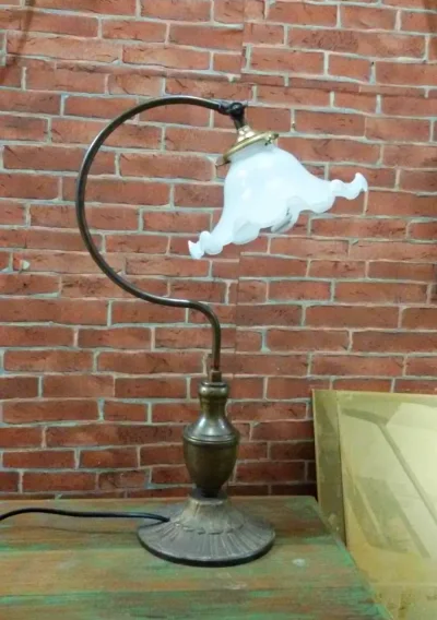 โคมไฟตั้งโต๊ะ