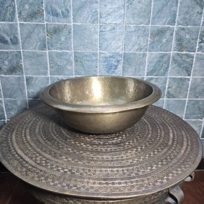 อ่างทองเหลืองแท้ทุบลาย BS01E