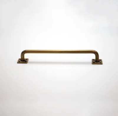 มือจับประตูทองเหลืองแท้ AMR18D