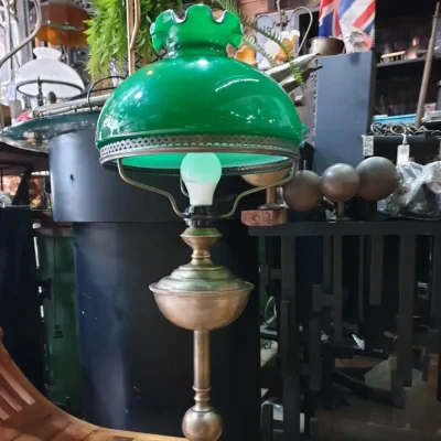 โคมตั้งโต๊ะทองเหลือง