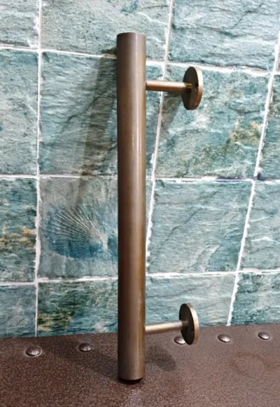 มือจับประตูทองเหลือง