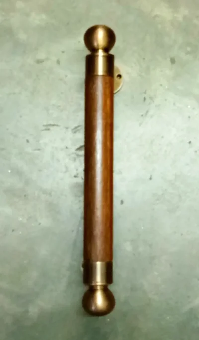 มือจับประตูทองเหลือง ด้ามไม้สัก