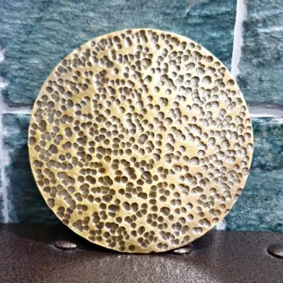 มือจับประตูทองเหลือง