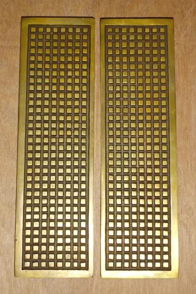 มือจับประตูทองเหลือง