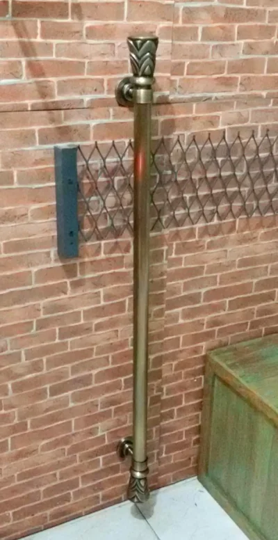 มือจับประตูทองเหลือง