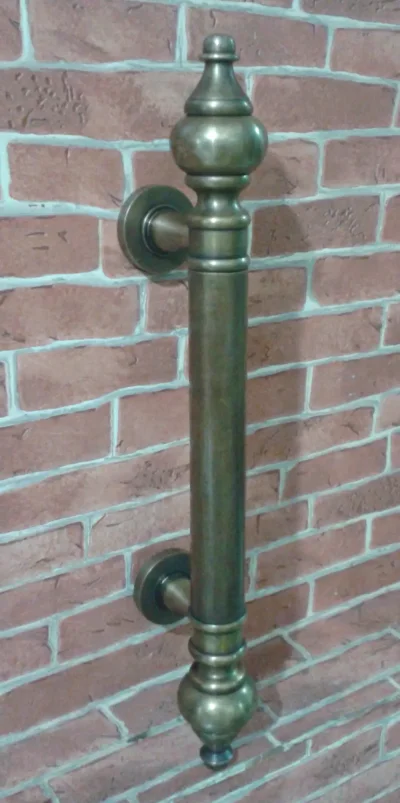 มือจับประตูทองเหลือง