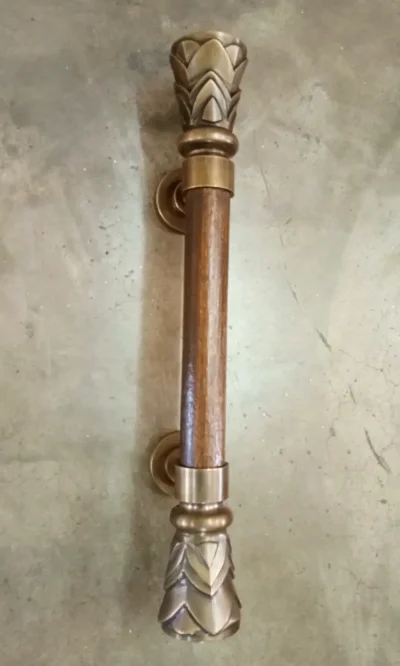 มือจับประตูทองเหลือง ด้ามไม้สัก