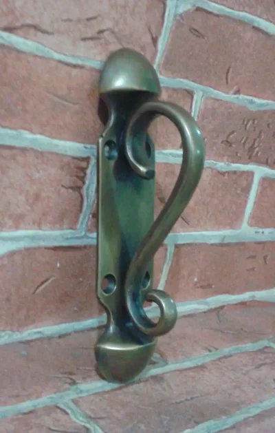 มือจับประตูทองเหลือง