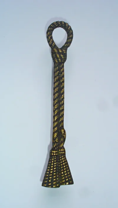 มือจับประตูทองเหลือง