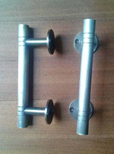 มือจับประตูทองเหลือง