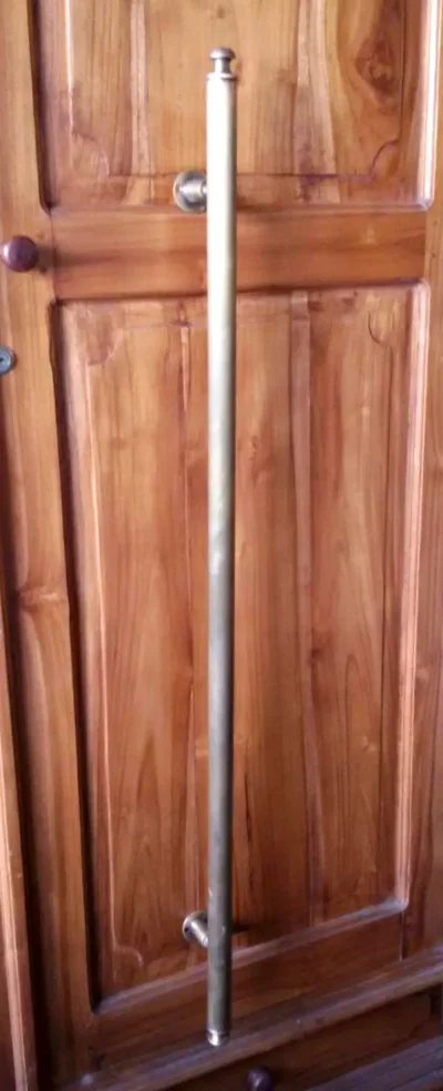 มือจับประตูทองเหลือง