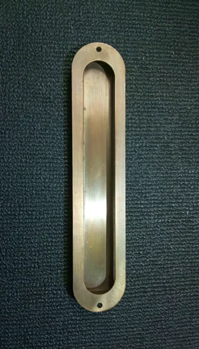 มือจับประตูทองเหลืองแบบฝัง