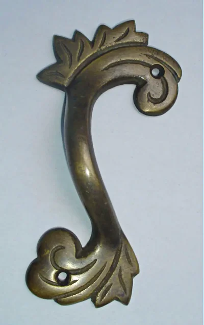 มือจับประตูทองเหลือง