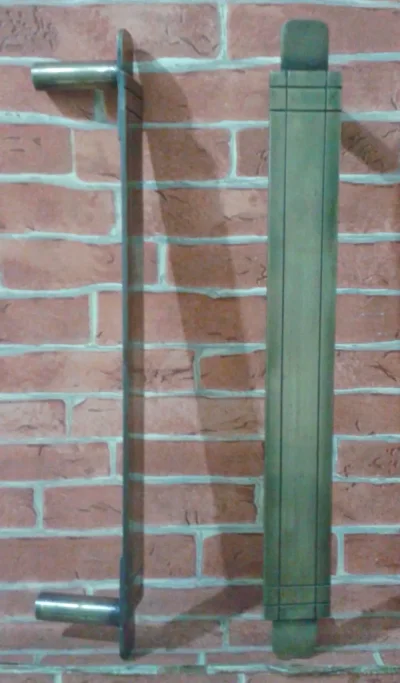 มือจับประตูทองเหลือง