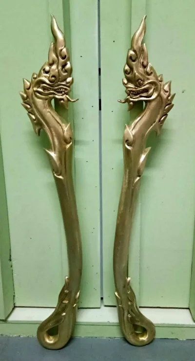 มือจับประตูทองเหลือง