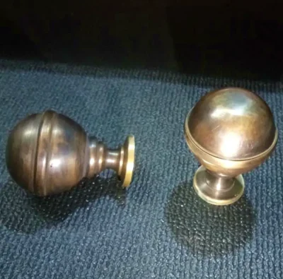 มือจับประตูทองเหลือง