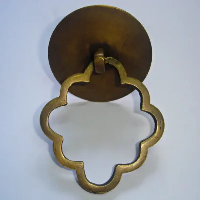 มือจับทองเหลืองแบบมีห่วง