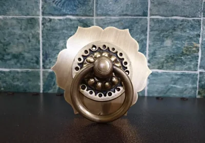 มือจับทองเหลืองแบบมีห่วง