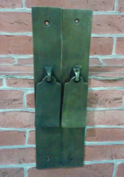 มือจับประตูทองเหลือง