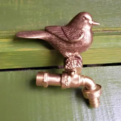 ก๊อกน้ำทองเหลือง