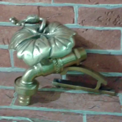 ก๊อกน้ำทองเหลือง