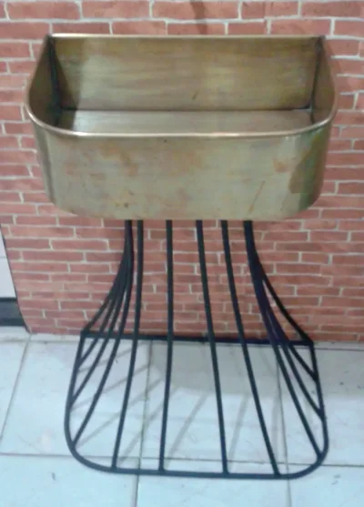 อ่างล้างหน้าทองเหลือง