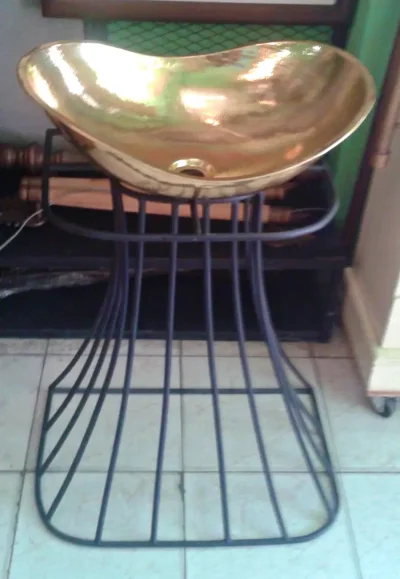 อ่างล่างหน้าทองเหลือง