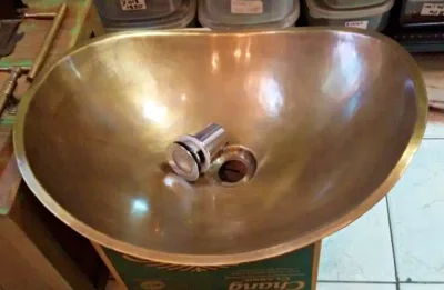 อ่างล้างหน้าทองเหลือง