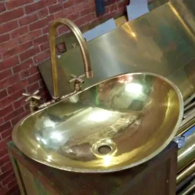 อ่างล้างหน้าทองเหลือง