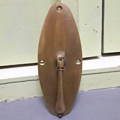 มือดึงบานตู้ทองเหลืองแบบก้าน