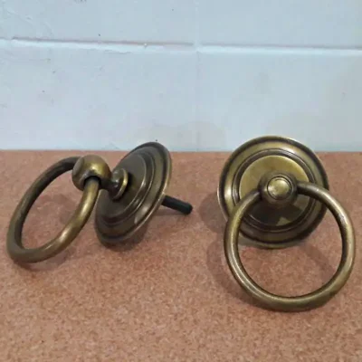 มือดึงบานตู้ทองเหลืองแบบมีห่วง