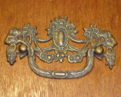 มือดึงบานตู้ทองเหลืองแบบมีห่วง