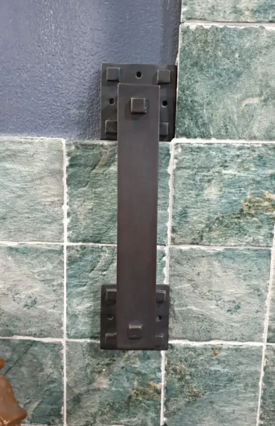 มือจับประตูทองเหลือง