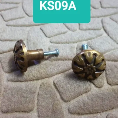 ปุ่มจับบานตู้ทองเหลือง