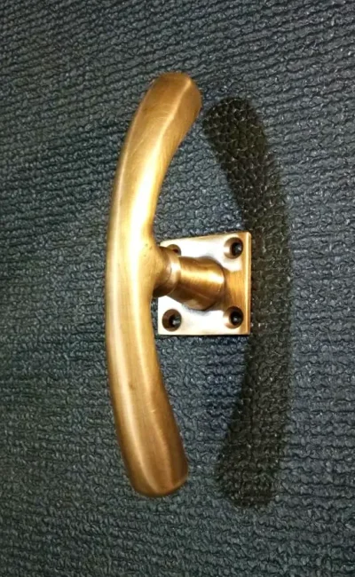 มือจับบานตู้ทองเหลือง